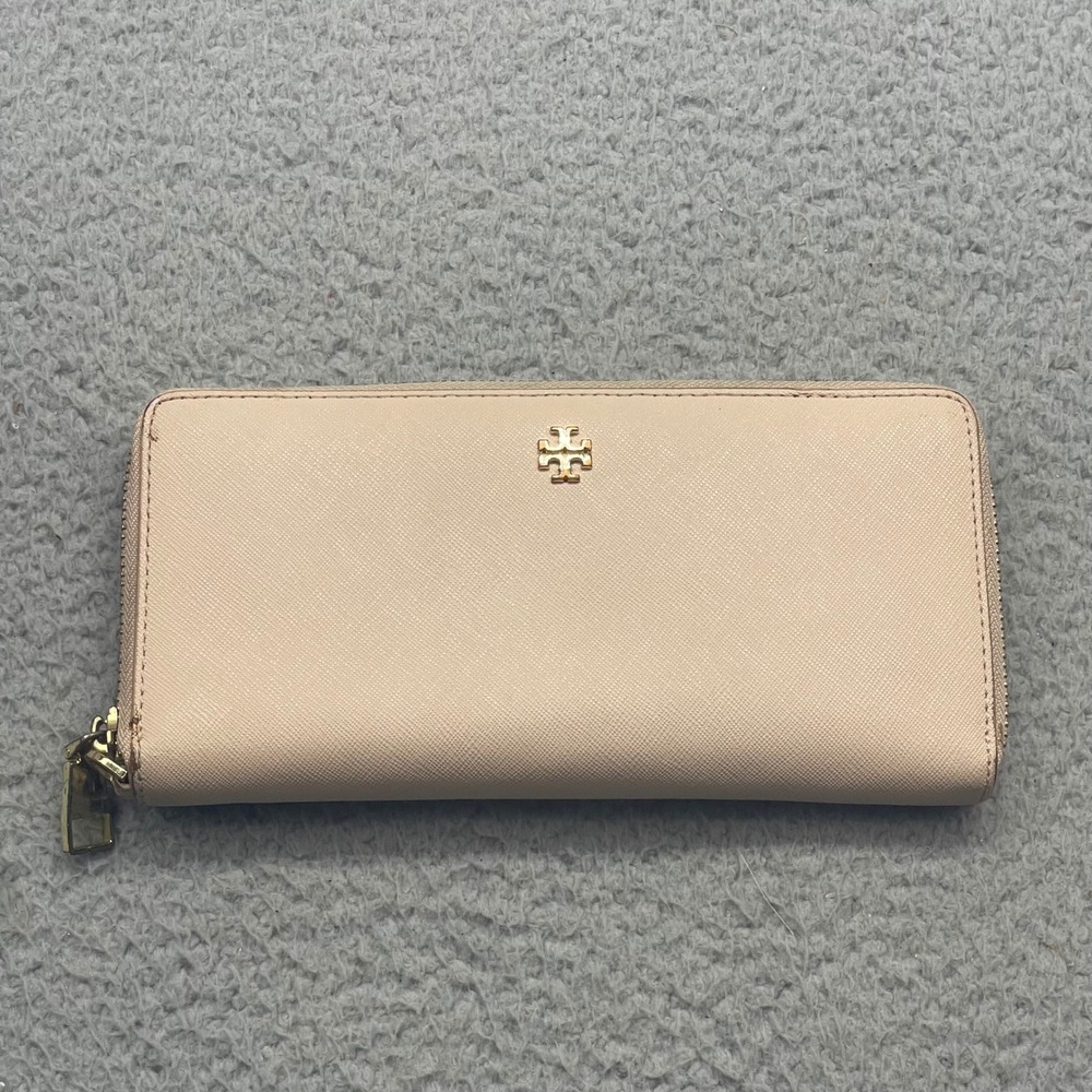 Tory Burch Soft Blush Pink Saffiano Leather Zip Robinson Continental Wallet Gold